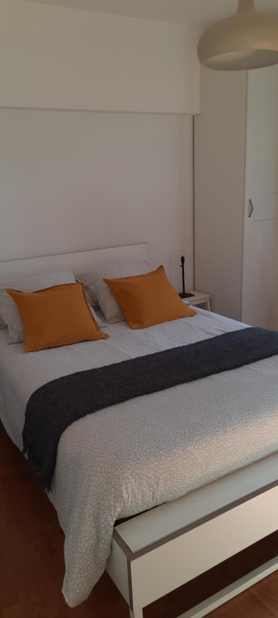 Appartement Climatise Avec Terrasse Au Coeur De Nyons Luaran gambar